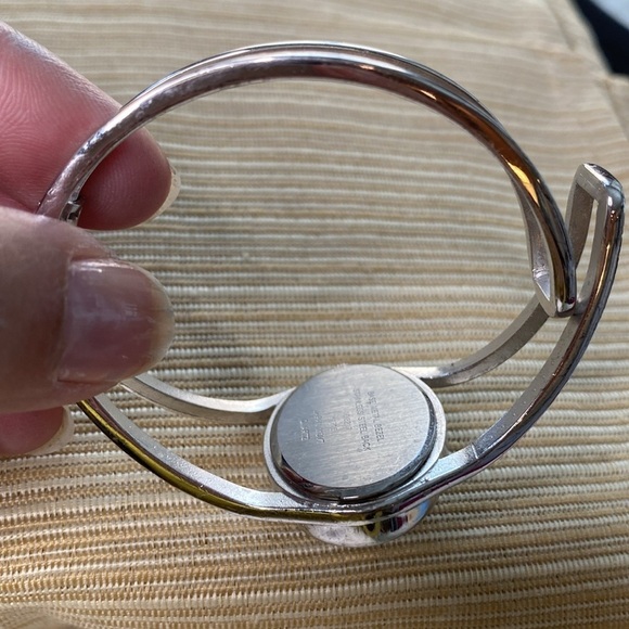 Anne Klein Stainless Steel Back Japan Movement Bracelet watch Mother of Pearl - Picture 5 of 8